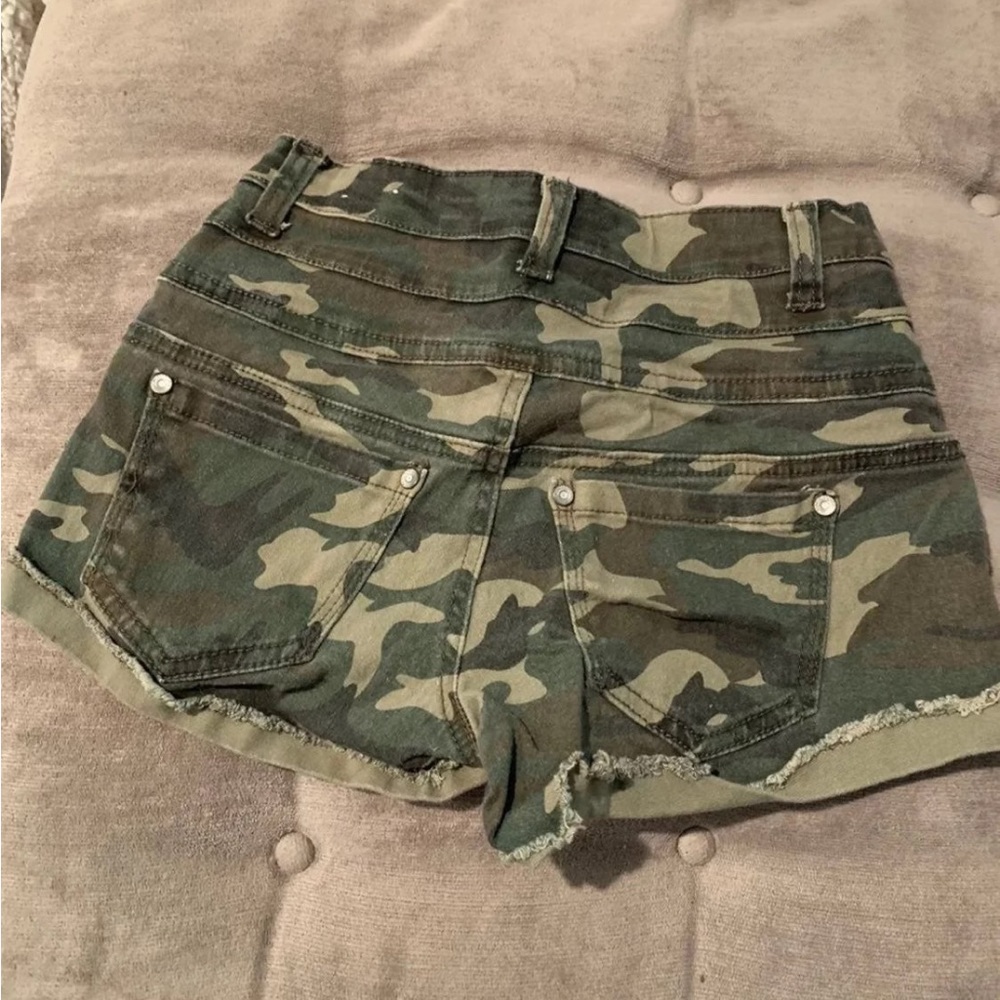 Almost Famous High Waisted Camo Jean Shorts - Picture 2 of 3